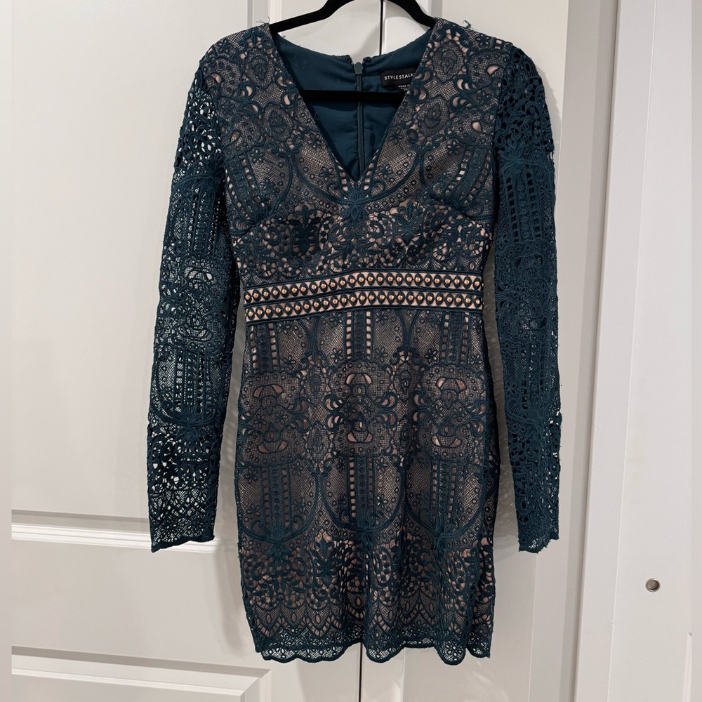 Green lace long sleeve dress